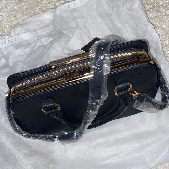 Crossbody Handbag - Picture 6 of 12